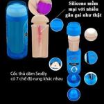 Cốc thủ dâm có rung ngụy trang lon bia, SexBy 7 chế độ rung dành cho người trưởng thành, kích thước 19,5 x 7,5 cm theo thông tin cửa hàng, thiết kế dạng lon nhỏ gọn, phù hợp nhu cầu sử dụng cá nhân tại nhà